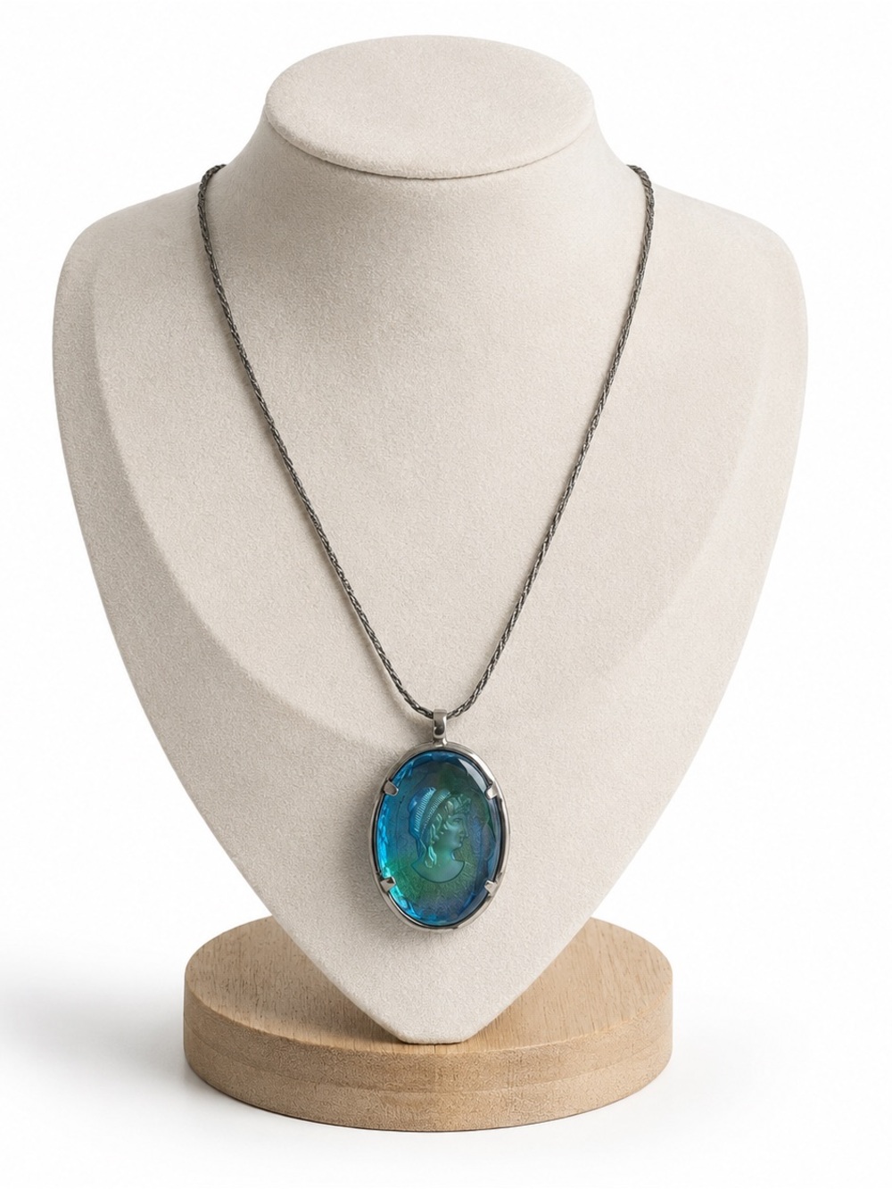 Vintage Warner's Iridescent Blue-Green Cameo Pendant Necklace